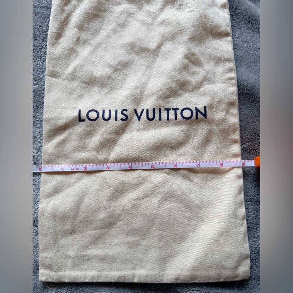 Louis Vuitton Drawstring Beige Dust Bag: 9W x 15L - Picture 2 of 3